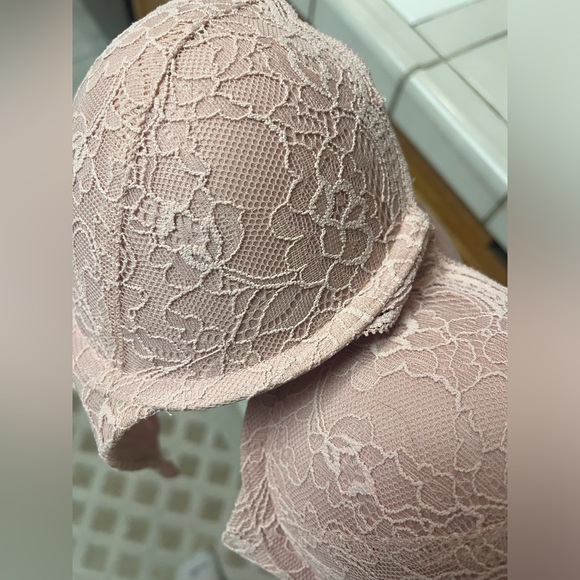 Lace Push up bra - Picture 2 of 3